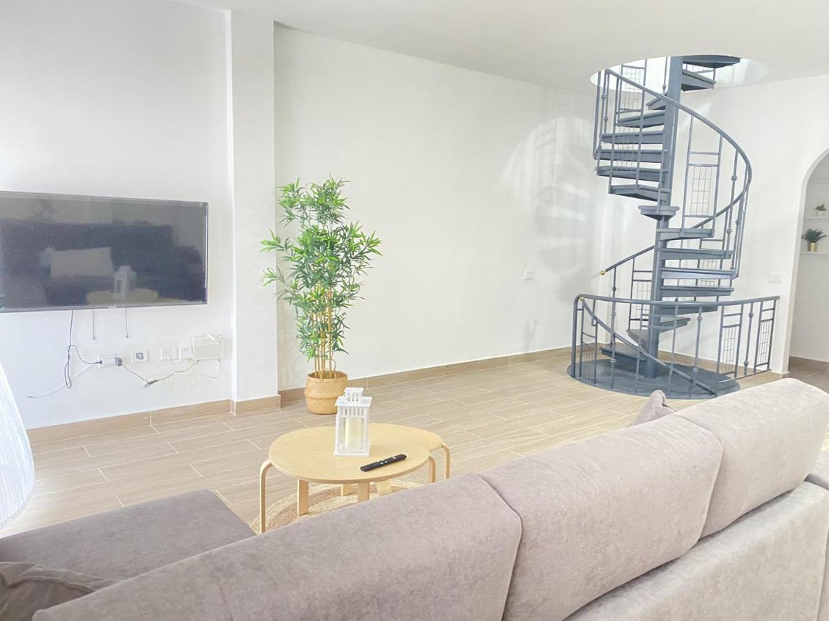 Homeforguest Two Bedroom Apartment With Pool And Terrace Caleta De Fuste Esterno foto