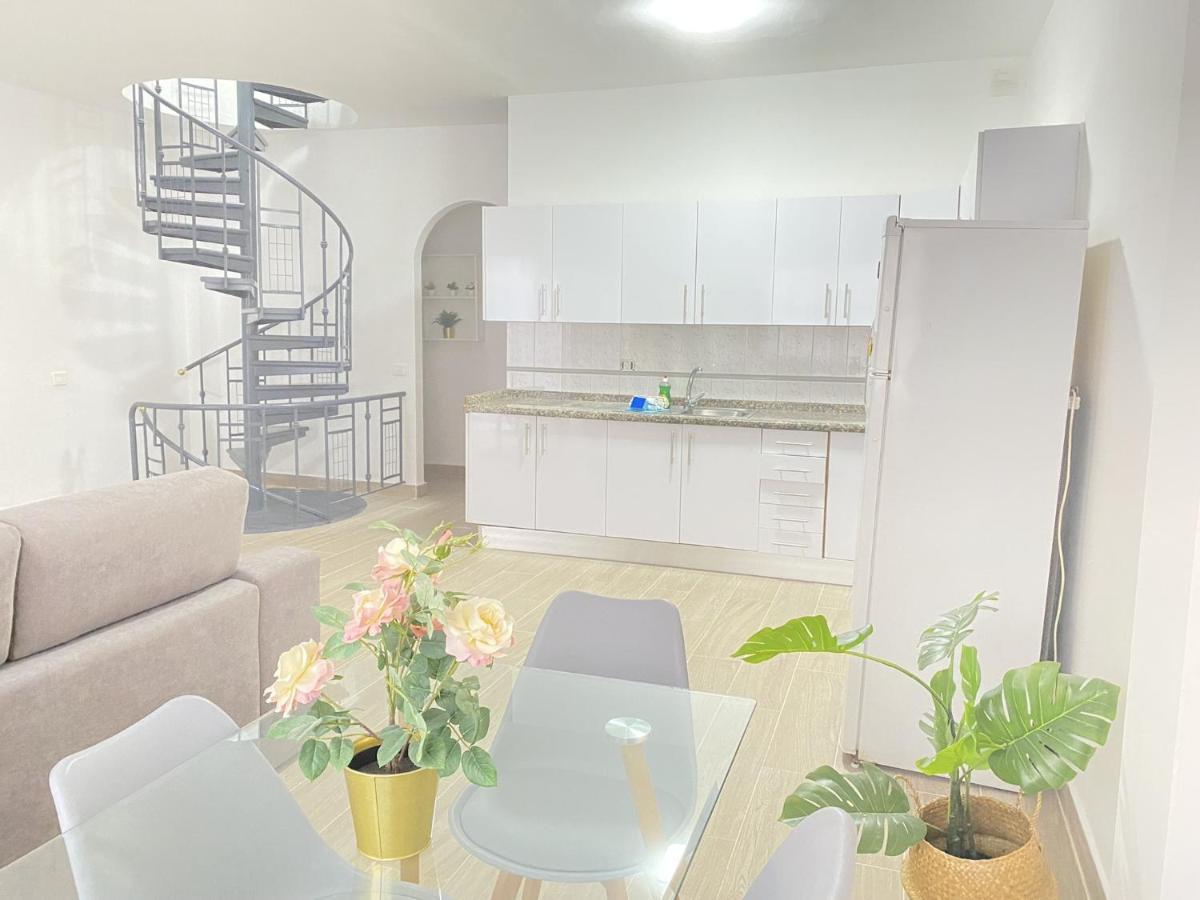 Homeforguest Two Bedroom Apartment With Pool And Terrace Caleta De Fuste Esterno foto